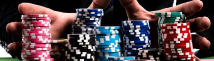 Atlet bulu tangkis Indonesia bertanding di turnamen internasional